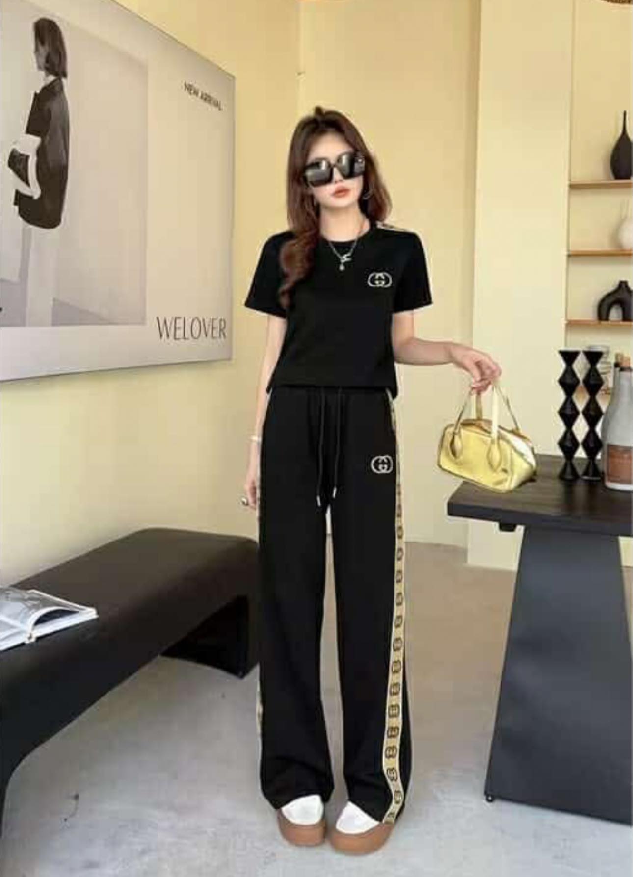 Luxury Women GG Logo Side Stripe Design Cord Set